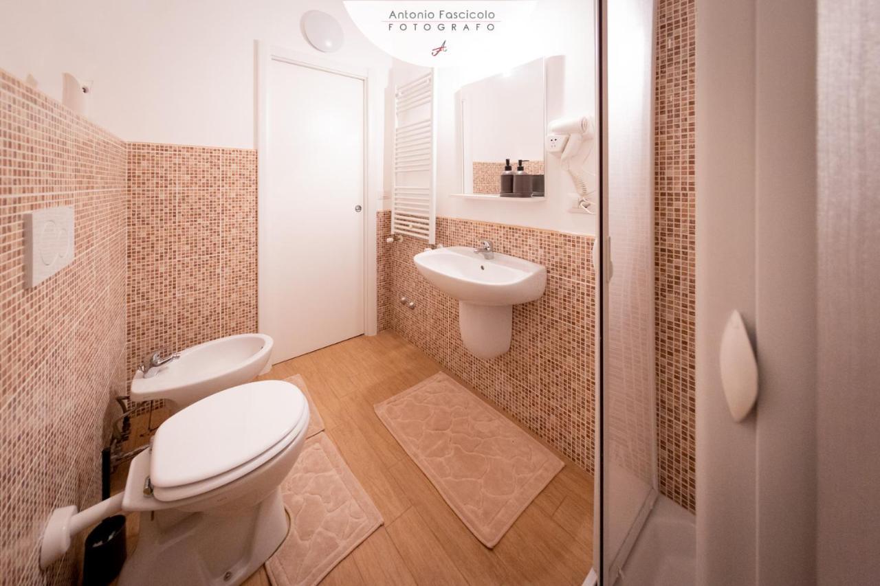 Antica Dimora Lombardi 2 Apartment Bari Bagian luar foto