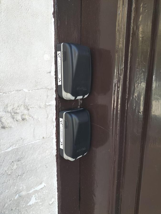 Antica Dimora Lombardi 2 Apartment Bari Bagian luar foto