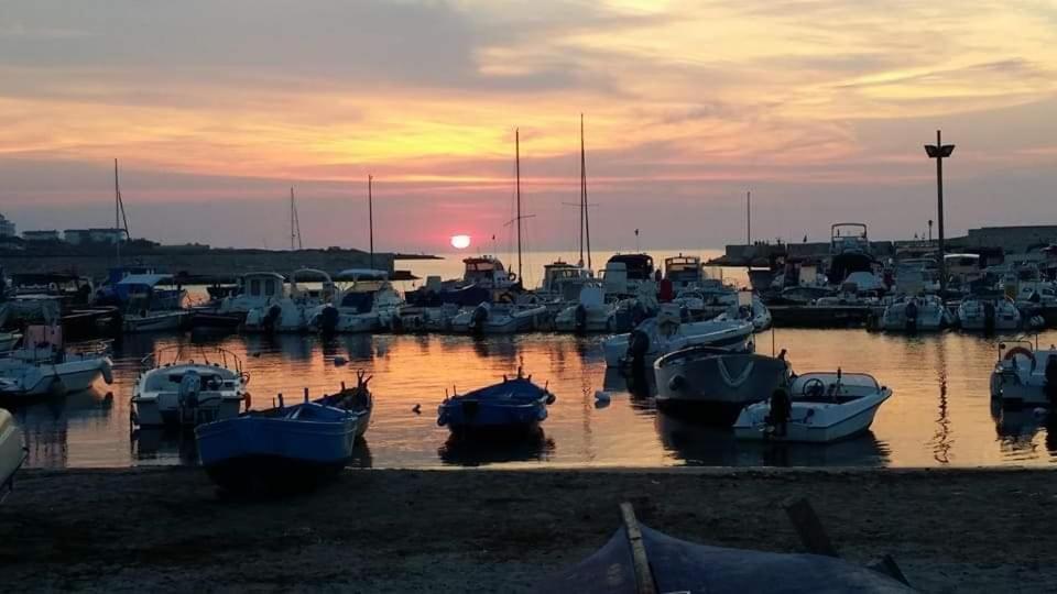 Antica Dimora Lombardi 2 Apartment Bari Bagian luar foto
